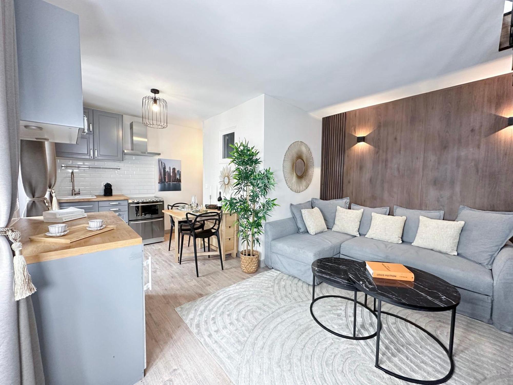 Stylish & Chic Duplex Near Eiffel Tower Apartment ปารีส ภายนอก รูปภาพ