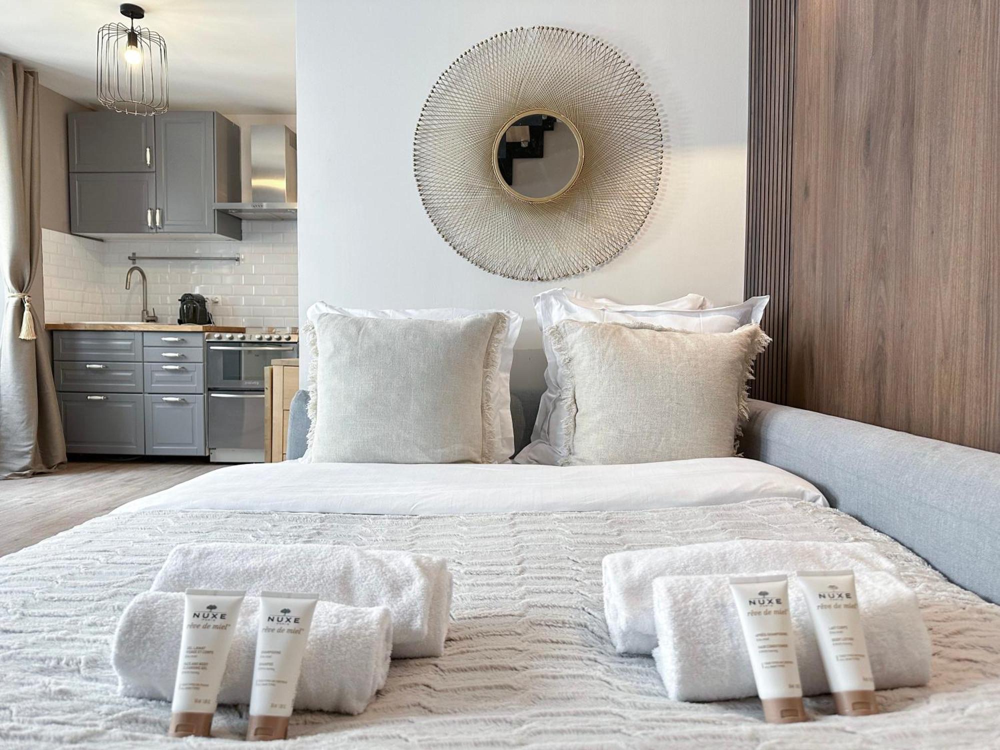 Stylish & Chic Duplex Near Eiffel Tower Apartment ปารีส ภายนอก รูปภาพ