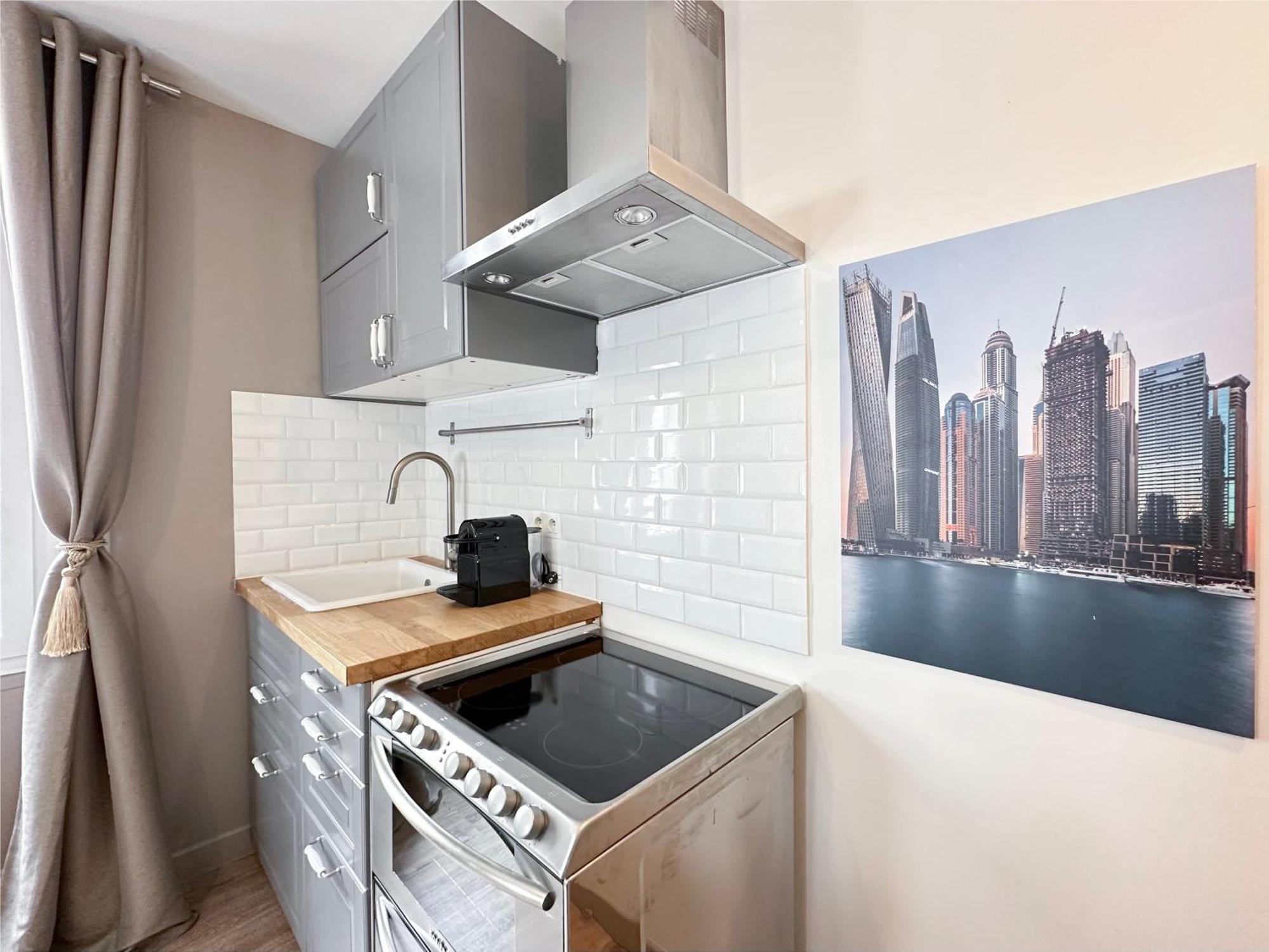 Stylish & Chic Duplex Near Eiffel Tower Apartment ปารีส ภายนอก รูปภาพ