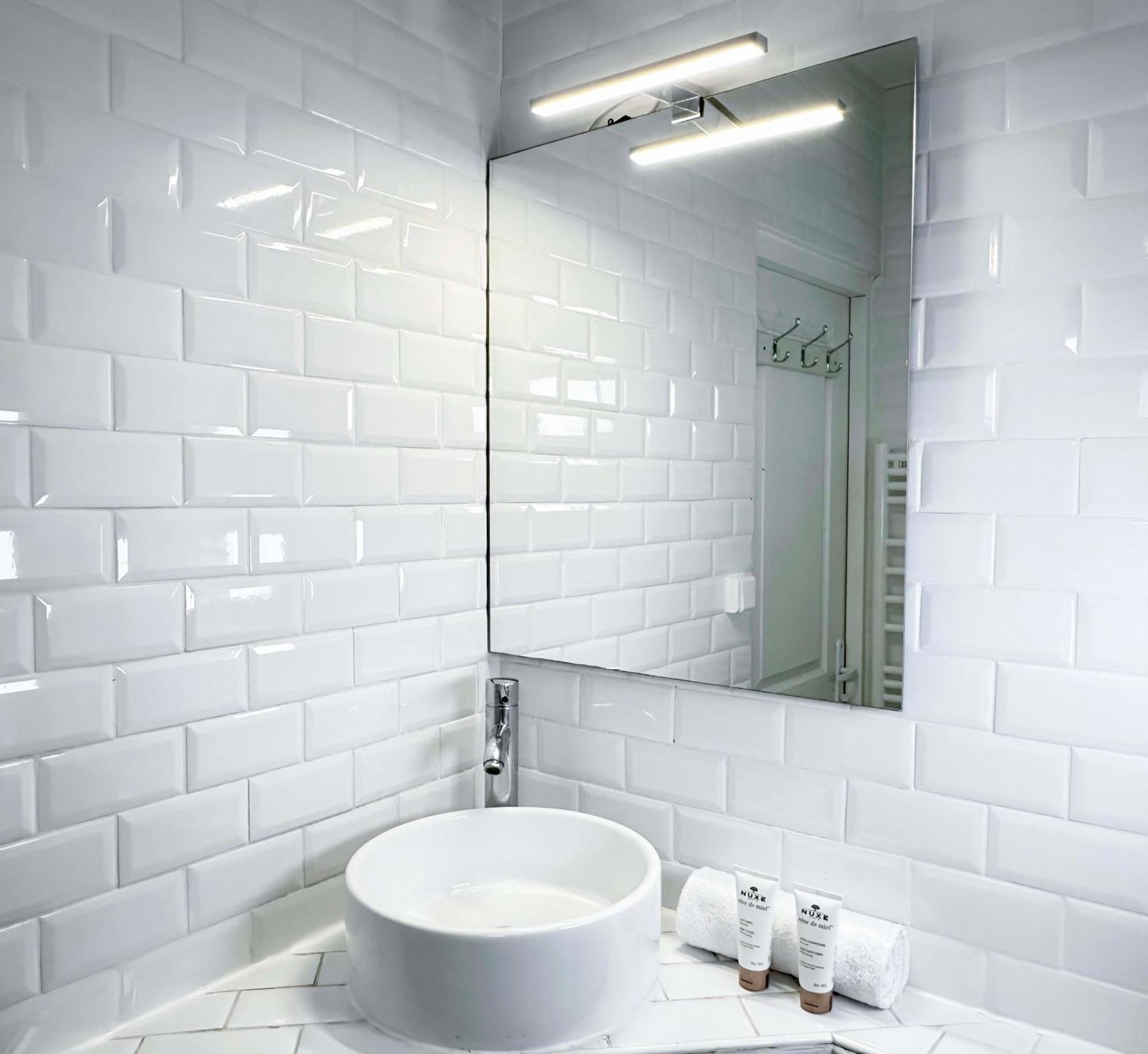 Stylish & Chic Duplex Near Eiffel Tower Apartment ปารีส ภายนอก รูปภาพ