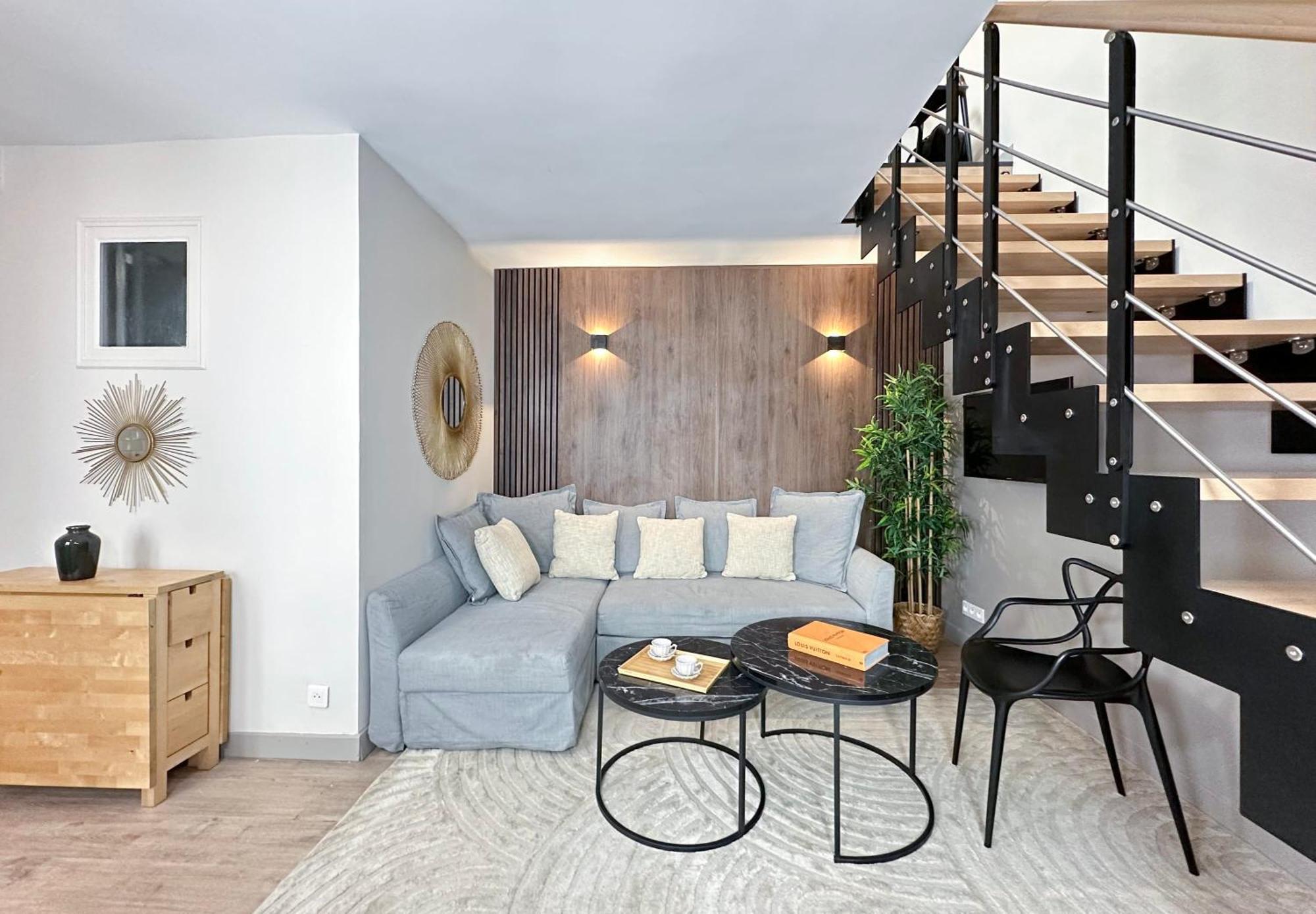 Stylish & Chic Duplex Near Eiffel Tower Apartment ปารีส ภายนอก รูปภาพ
