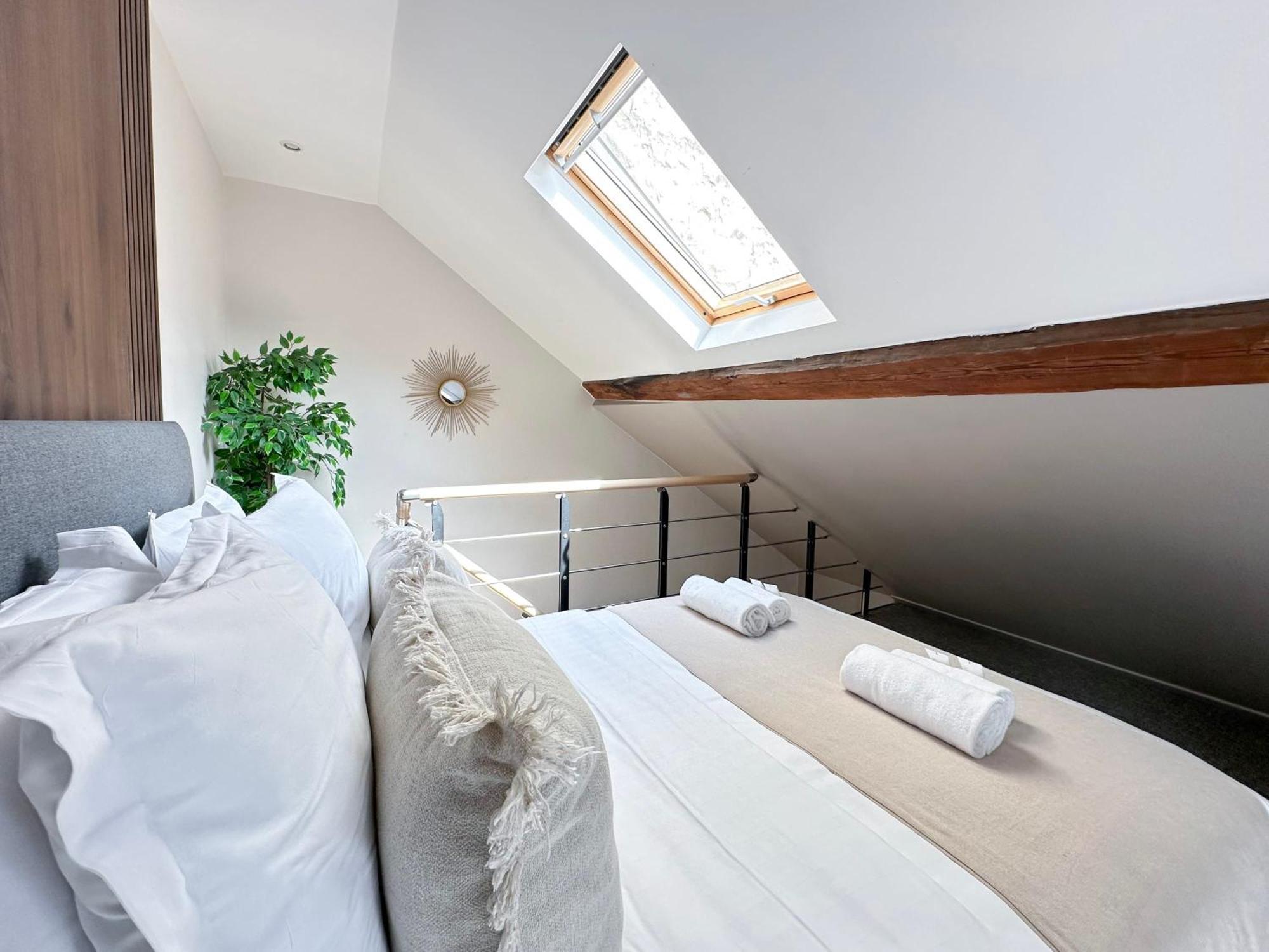 Stylish & Chic Duplex Near Eiffel Tower Apartment ปารีส ภายนอก รูปภาพ