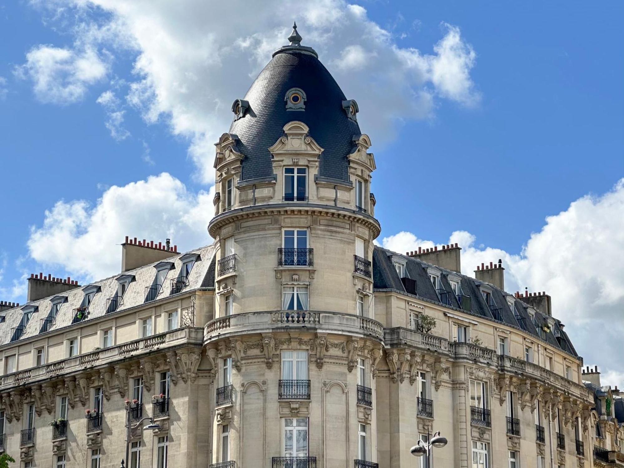 Stylish & Chic Duplex Near Eiffel Tower Apartment ปารีส ภายนอก รูปภาพ
