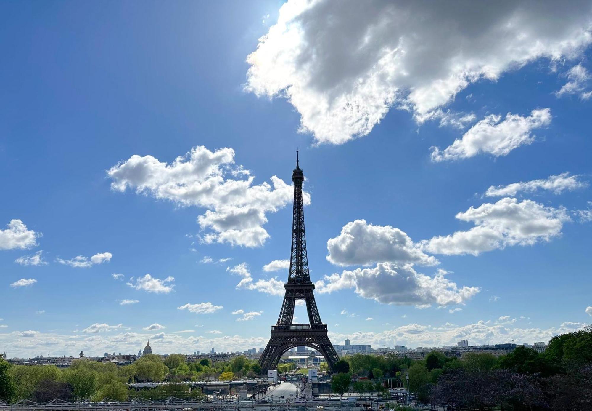 Stylish & Chic Duplex Near Eiffel Tower Apartment ปารีส ภายนอก รูปภาพ
