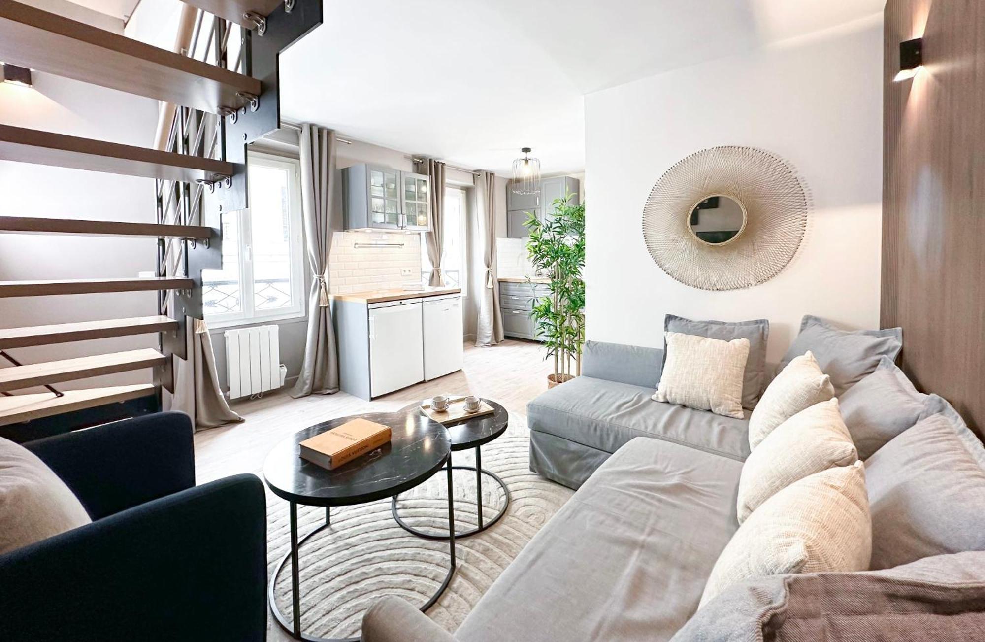 Stylish & Chic Duplex Near Eiffel Tower Apartment ปารีส ภายนอก รูปภาพ