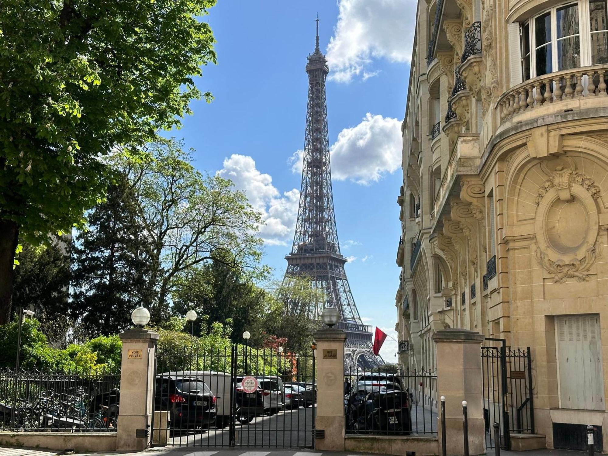 Stylish & Chic Duplex Near Eiffel Tower Apartment ปารีส ภายนอก รูปภาพ