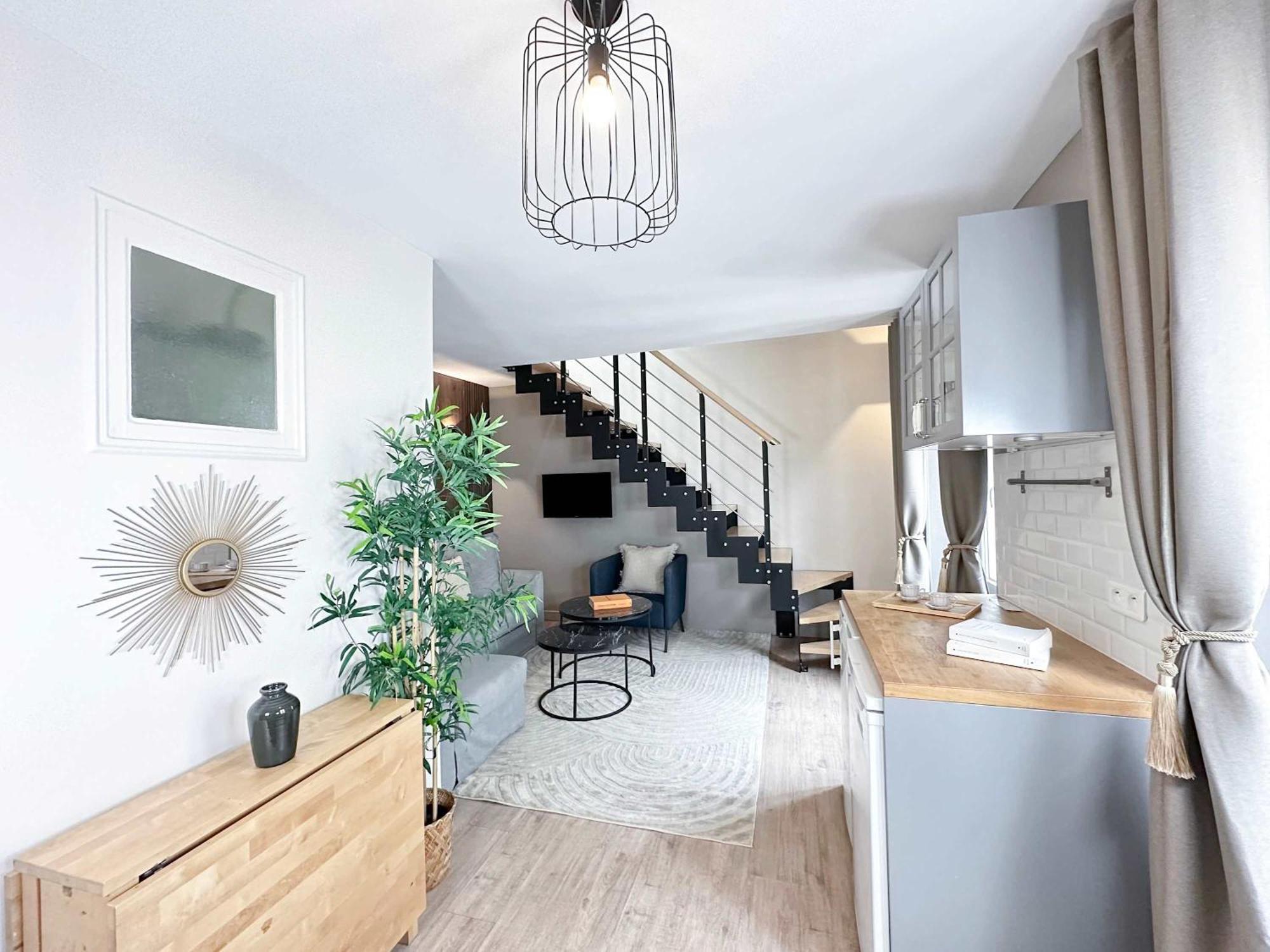 Stylish & Chic Duplex Near Eiffel Tower Apartment ปารีส ภายนอก รูปภาพ
